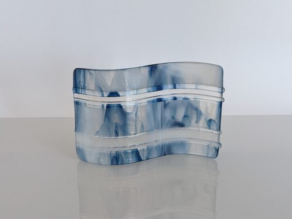 Striped Horizon Wave